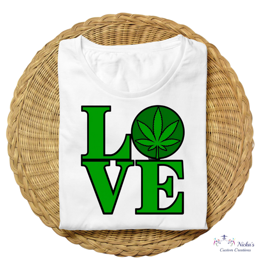 LOVE- T-shirt